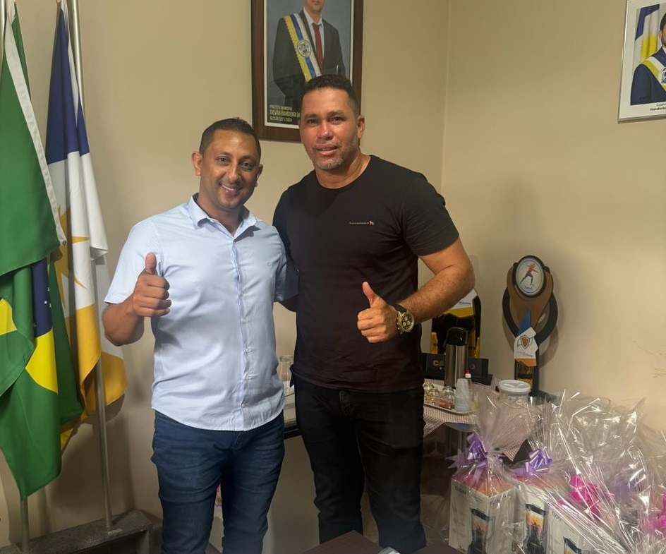 Carrasco Bonito: Dênis se lança pré-candidato a Vereador e declara apoio à reeleição do Prefeito Nego do Foguim