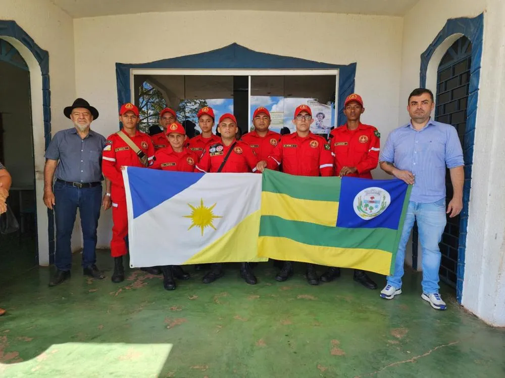 Bombeiros de Augustinópolis se voluntariam para ajudar nos resgastes no RS 