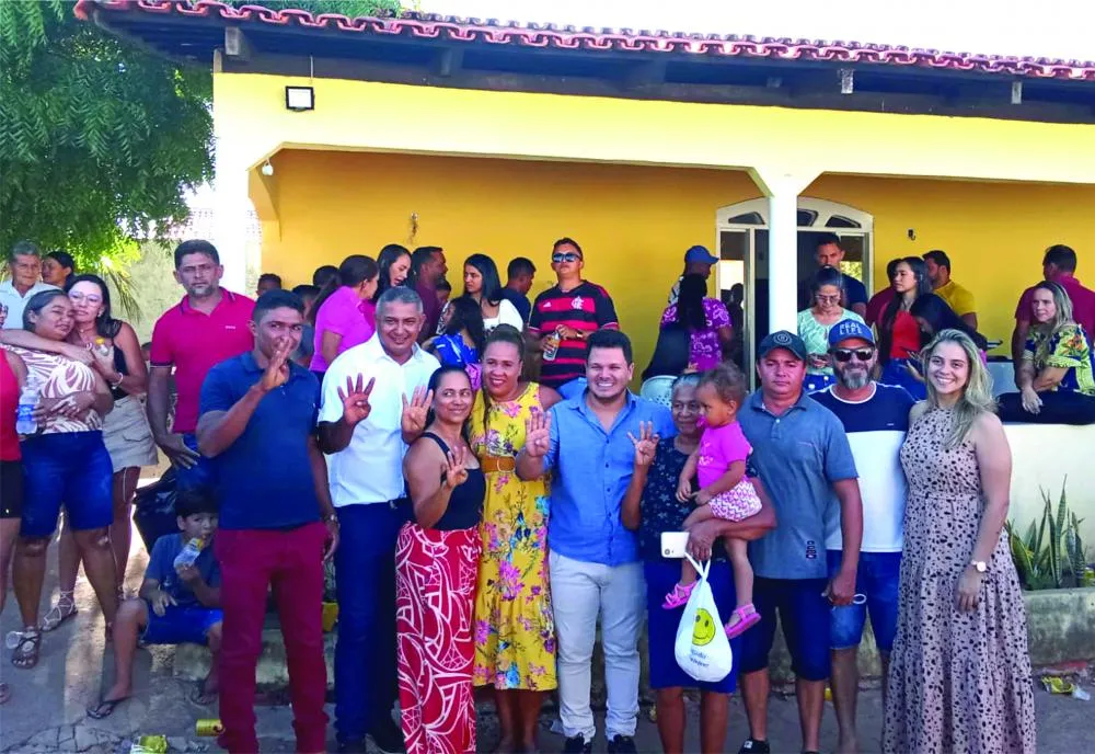 CARRASCO BONITO – Dr. Robson se une a Raimundinha do Alexandre e sepulta de vez sua carreira politica antes mesmo de começar