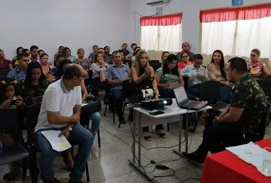 AUGUSTINÓPOLIS - PREFEITURA REUNE REPRESENTANTES DE ENTIDADES PARA MONTAR ESTRATÉGIA CONTRA O CORONA VIRUS.