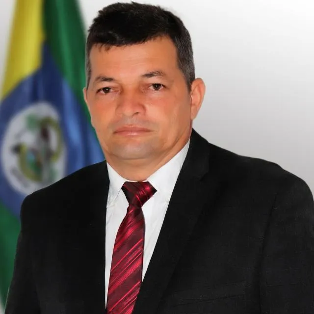 Requerimento de Amélio Cayres que pede instalação de telefonia e internet móvel em 20 Mil, atendeu a pedido do vereador Gazim do Bumba