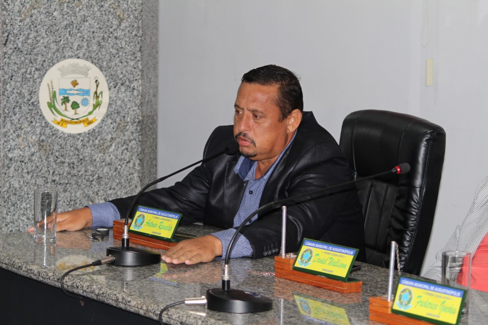 AUGUSTINÓPOLIS - VEREADOR REINALDÃO SOLICITA CENTRO DE REABILITAÇÃO EM FISIOTERAPIA