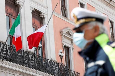 Itália, testa vacina contra coronavírus e resultados são positivos