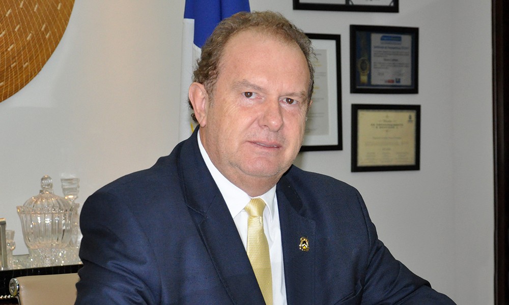 Governador Carlesse consegue junto ao Itamaraty repatriação de tocantinenses que estudam no exterior